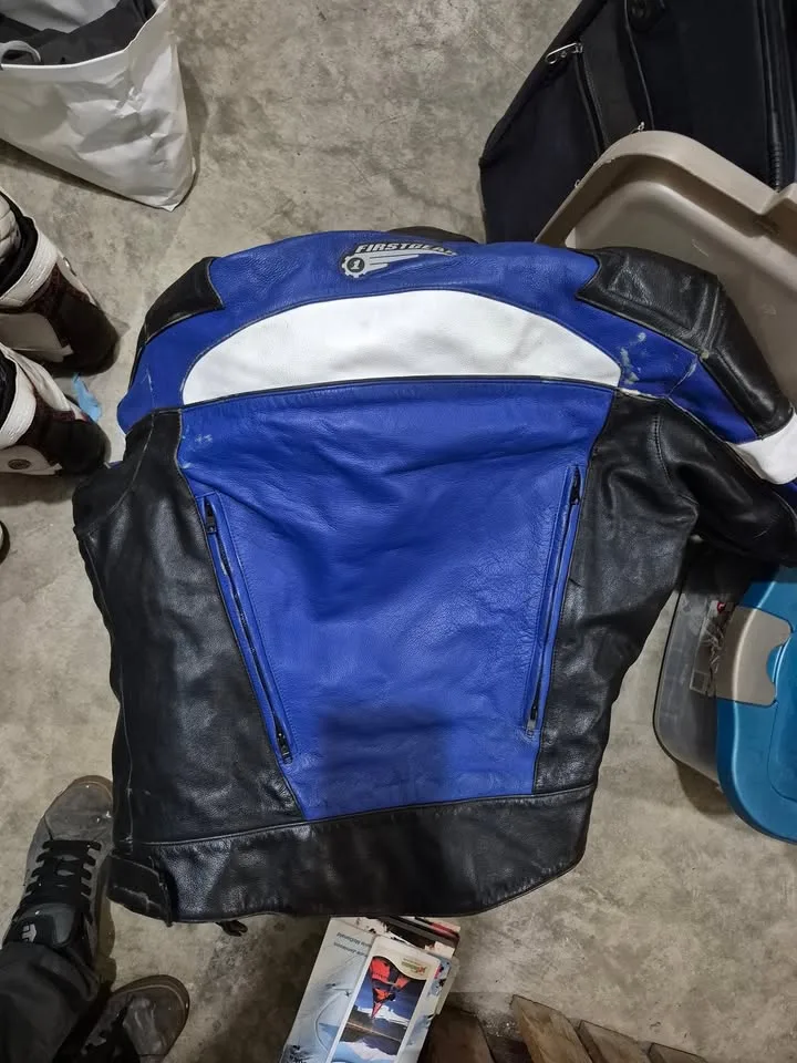 First Gear Leather Motorcycle Jacket Size 42 image indicator(2)