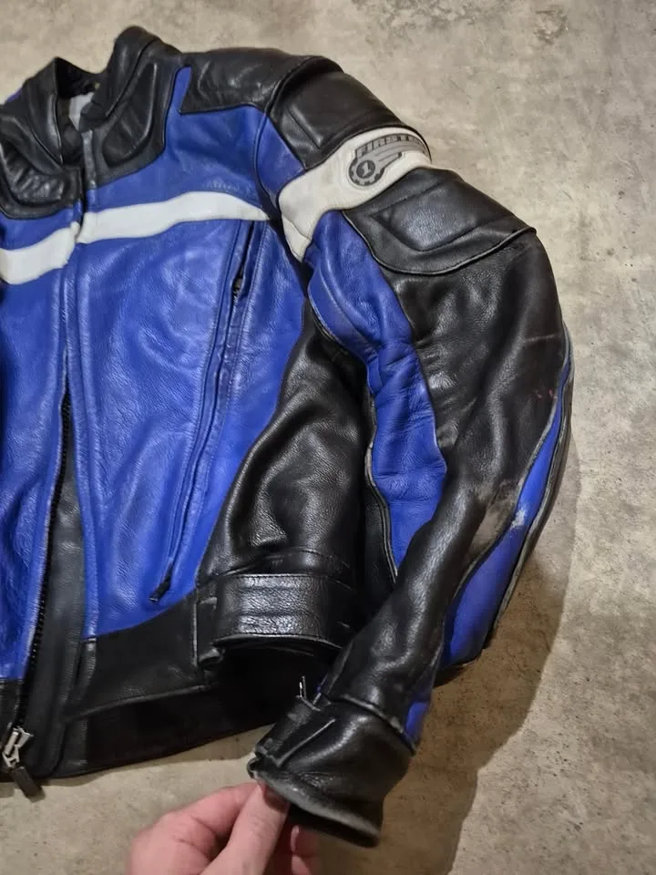 First Gear Leather Motorcycle Jacket Size 42 image indicator(4)