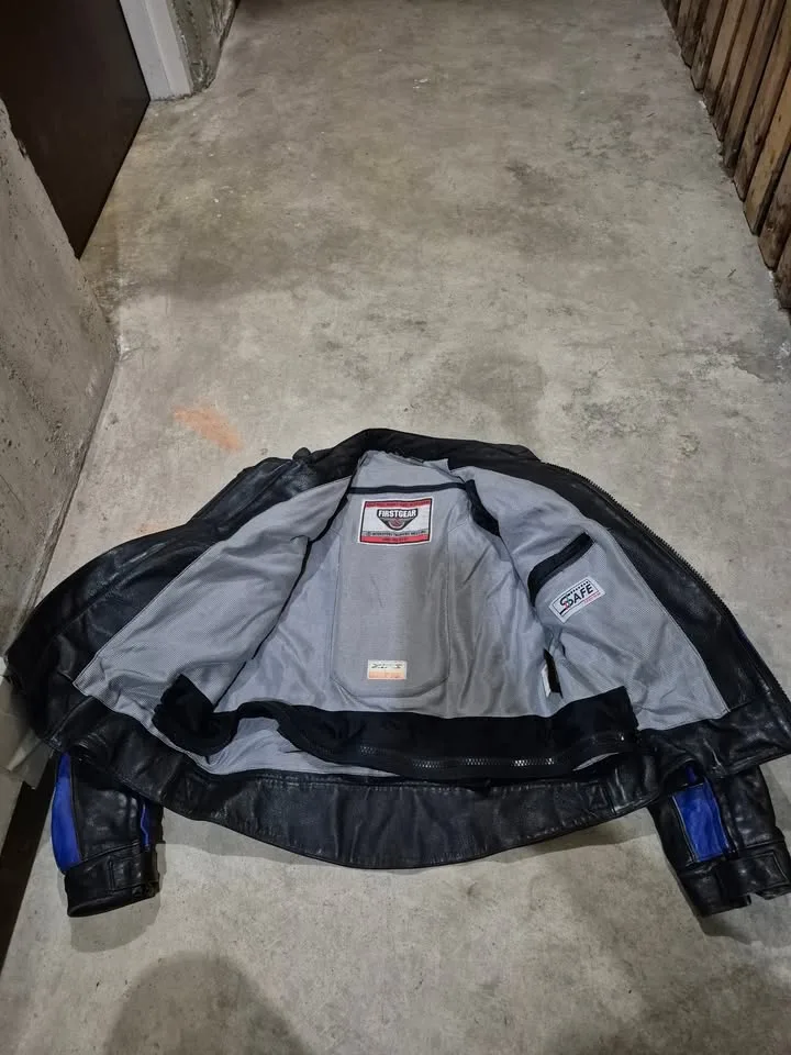 First Gear Leather Motorcycle Jacket Size 42 image indicator(5)