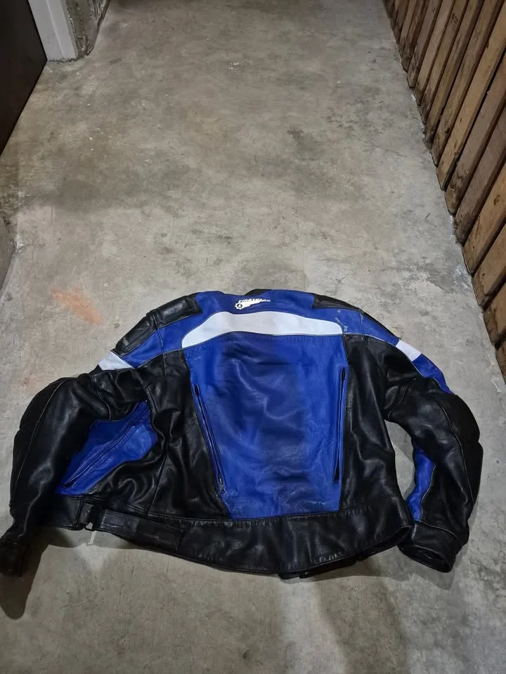 First Gear Leather Motorcycle Jacket Size 42 image indicator(7)