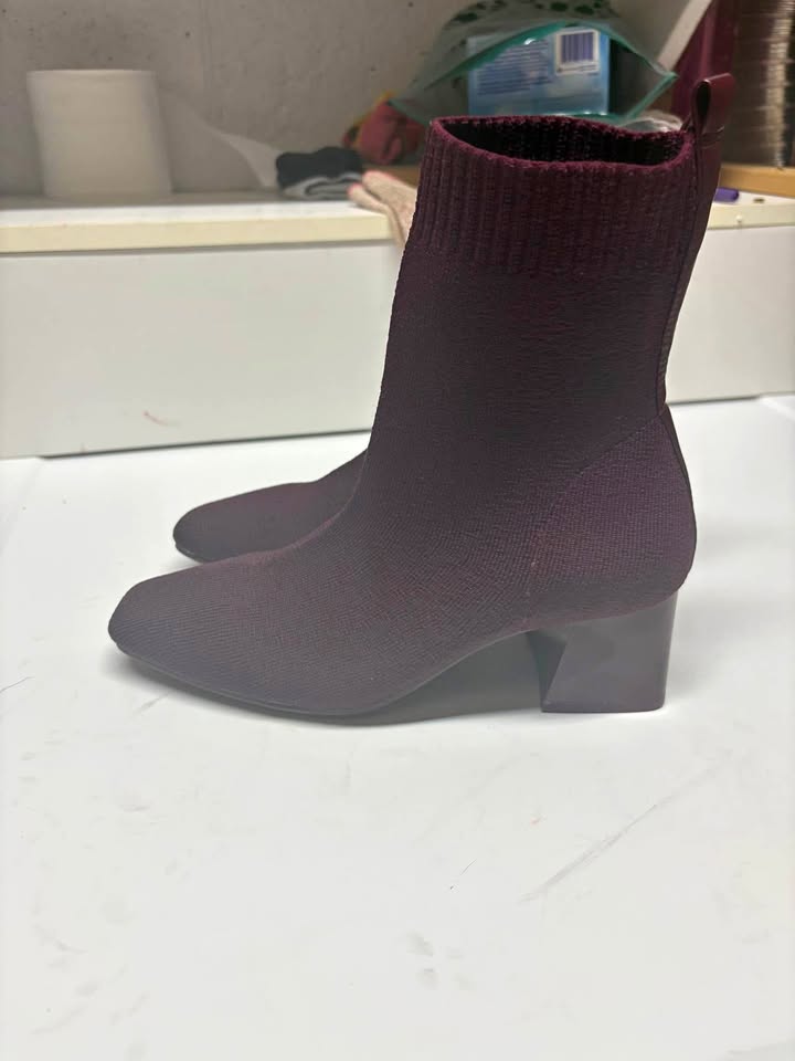NEW CUSHIONAIRE Women's PLUM Milo Stretch boot sz 7M