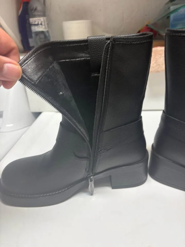 AquaDiva Black Waterproof Leather Harness Boots image indicator(8)