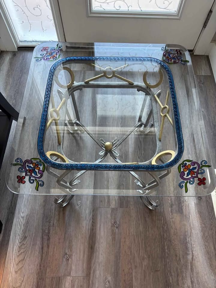 Beautiful glass art coffee/side table - photo 2