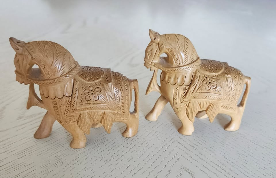 Matching Pair of Carved Wooden Horses - photo 4