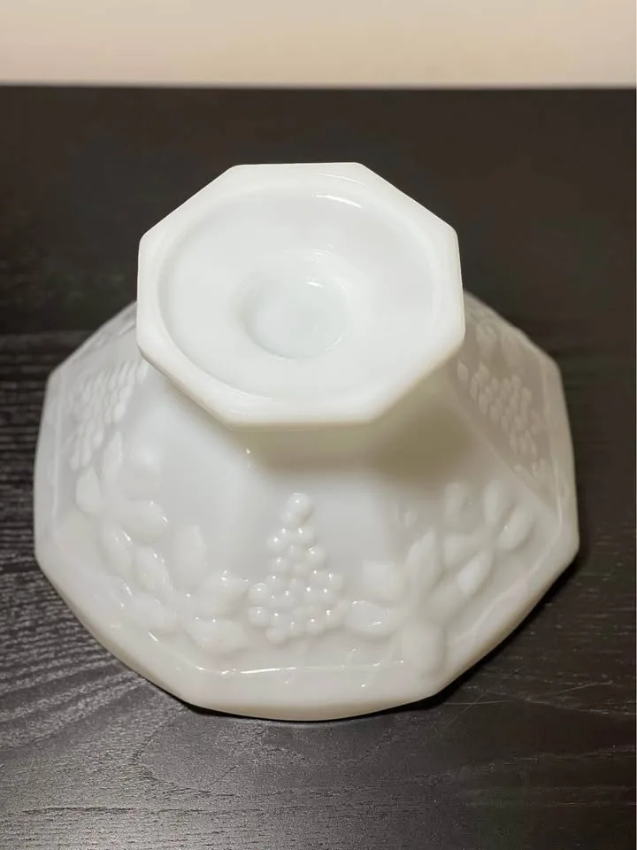 Anchor Hocking Milk Glass Pedestal Bowl Grapevine Design image indicator(5)