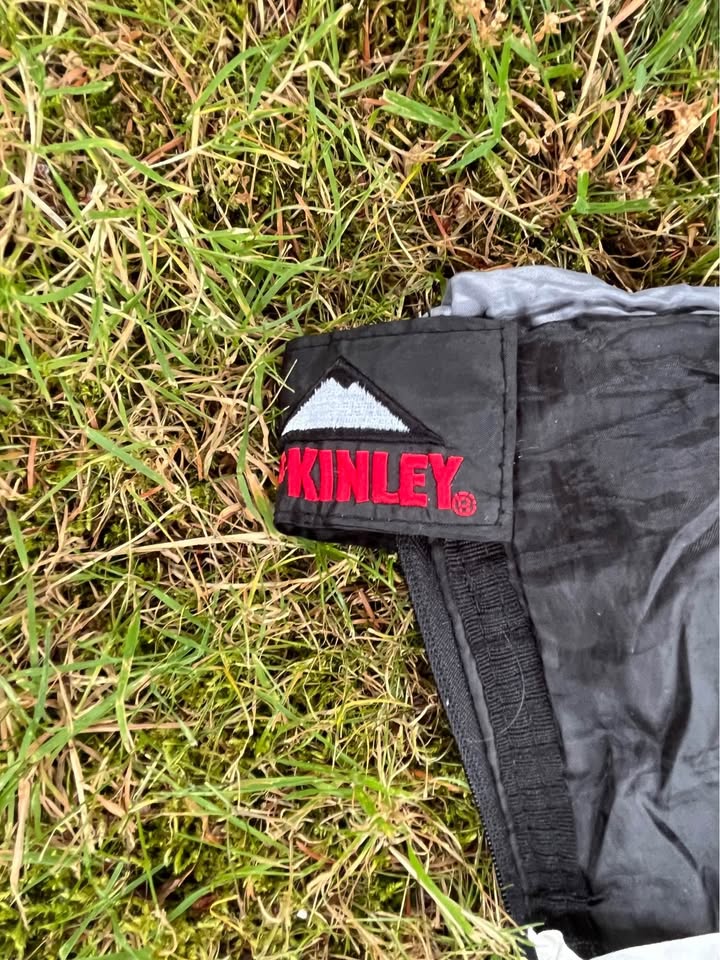 Black McKinley Sleeping Bag 🏕️-Freshly Washed - photo 3