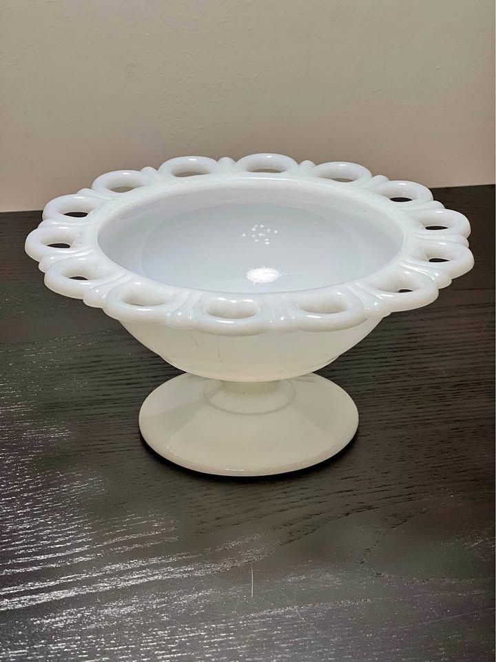 Anchor Hocking Old Colony Lace Milk Glass Pedestal Compote 7”