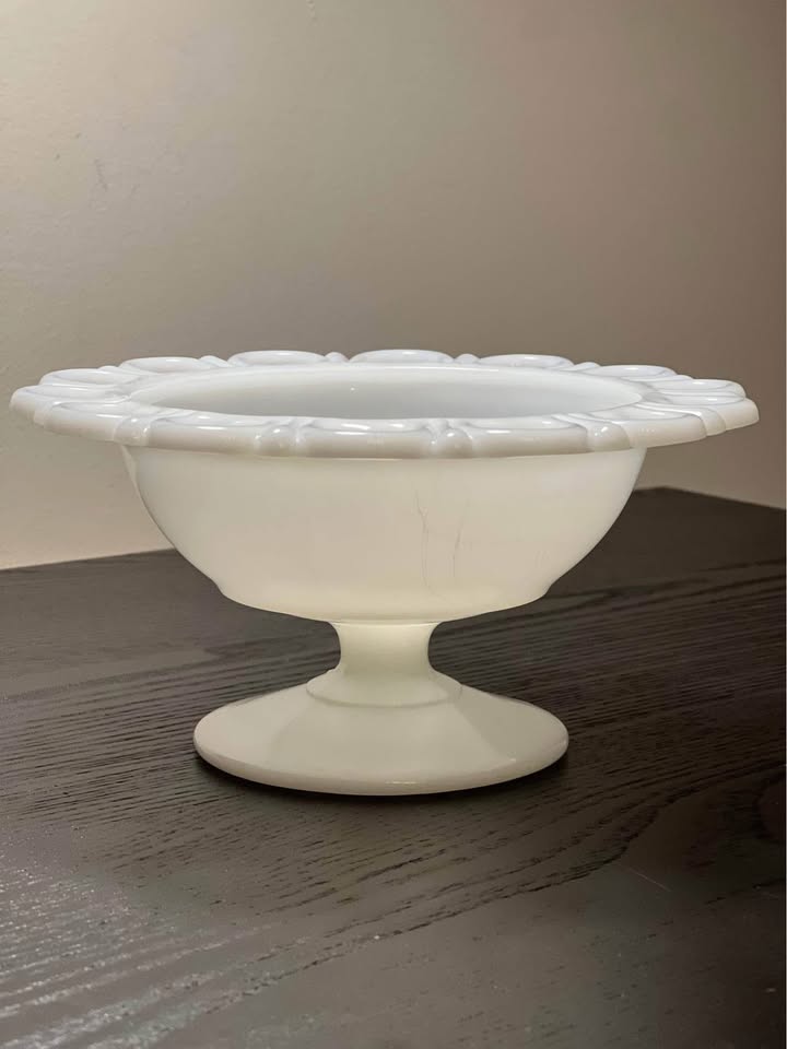 Anchor Hocking Old Colony Lace Milk Glass Pedestal Compote 7” - photo 3