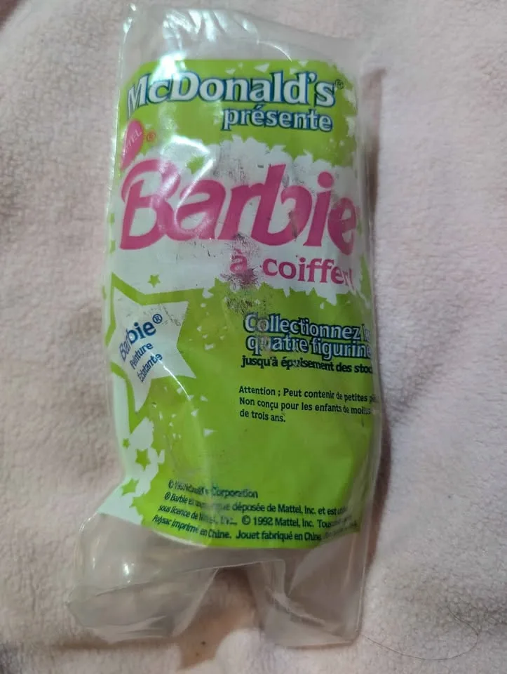 McDonald's barbie paint n dazzle toy collectible image indicator(2)