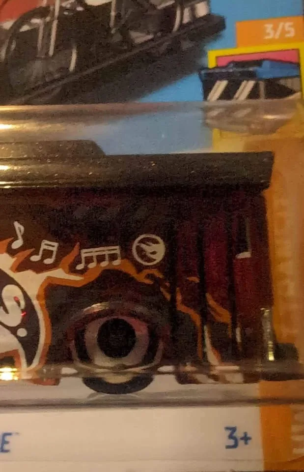 💥Treasure Hunt💥 Hot Wheels '24: B-Case 'Ain't Fare' Bus image indicator(2)