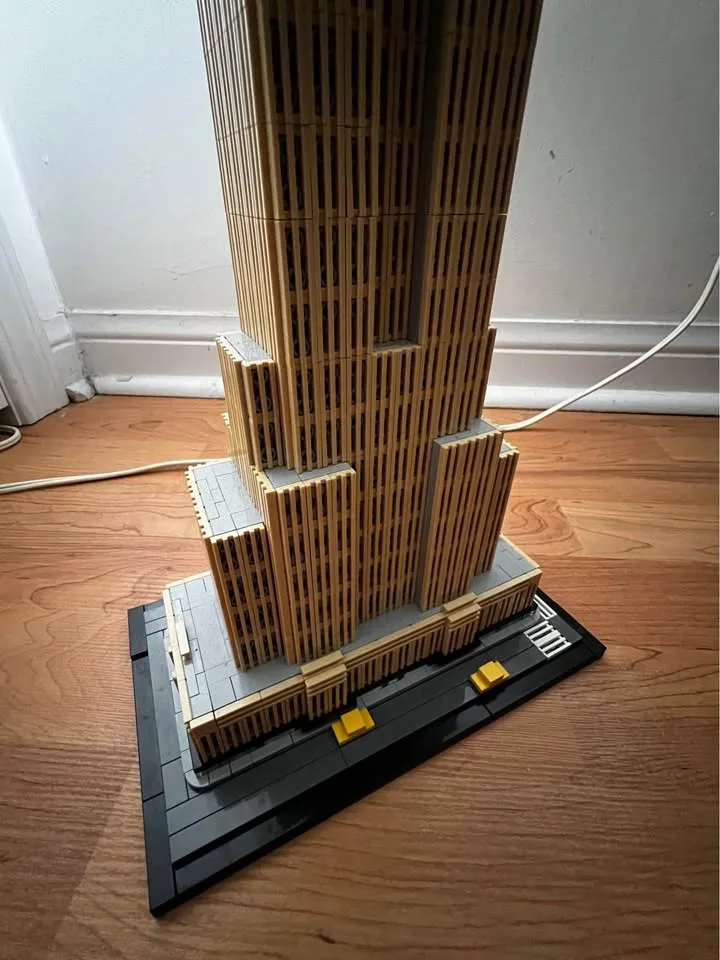 Lego Architecture 21046 Empire State Building image indicator(4)