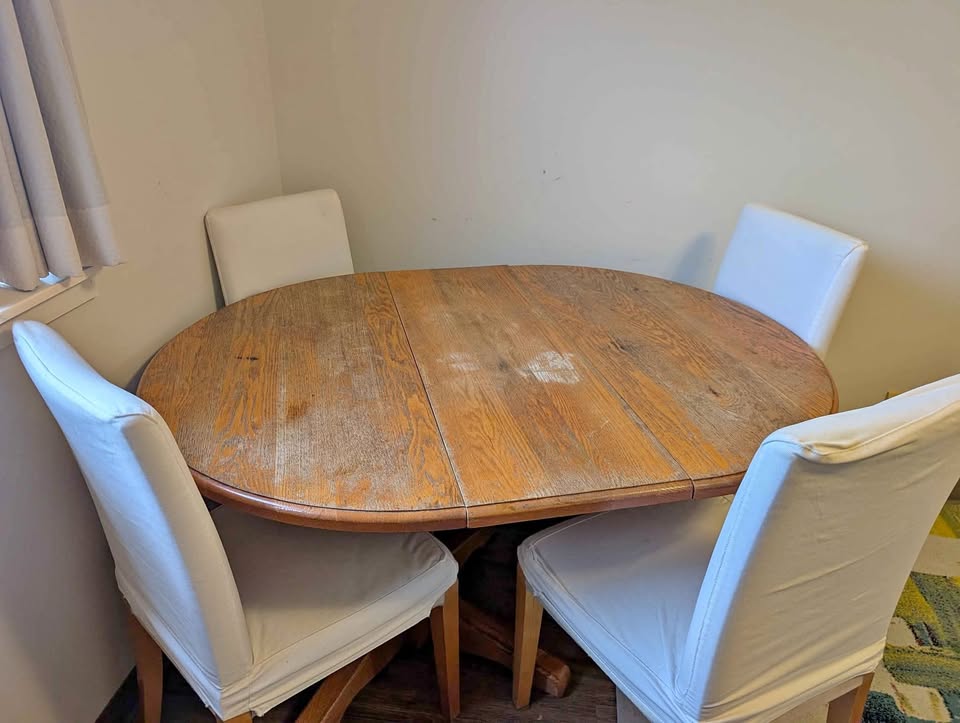 Elegant Round Extendable Dining Table + 6 Sturdy Wooden Chairs –