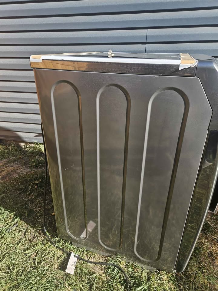 Samsung Gas dryer - photo 2