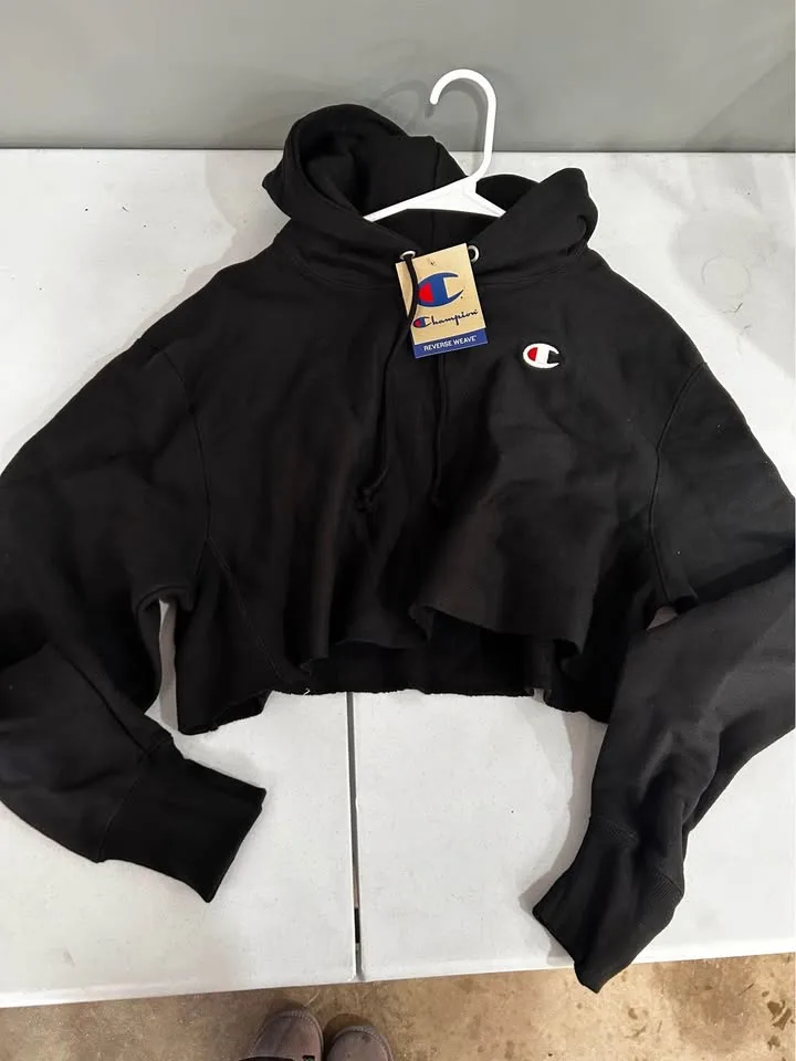 Cropped champion hoodie size small NWT image indicator(2)