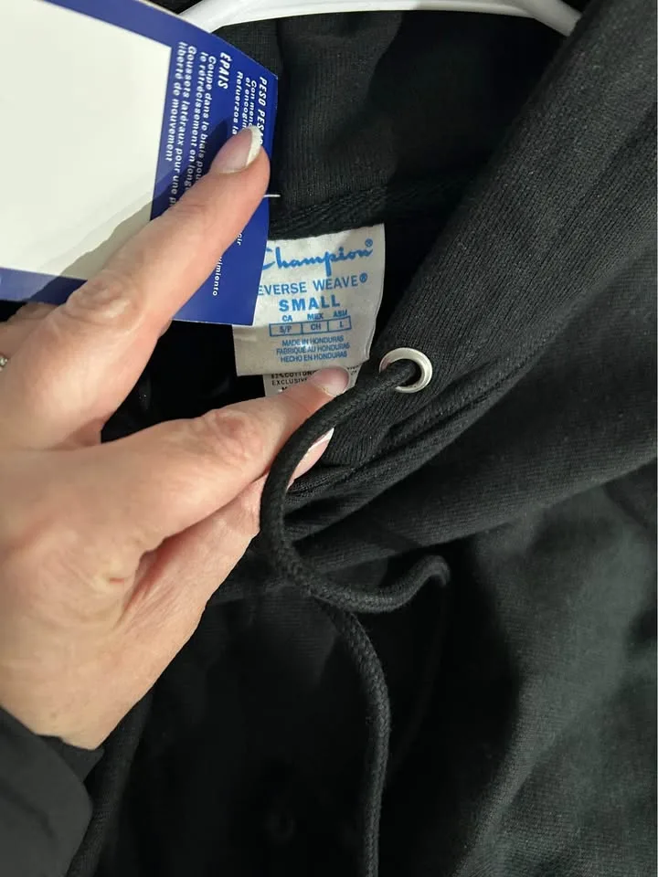 Cropped champion hoodie size small NWT image indicator(4)