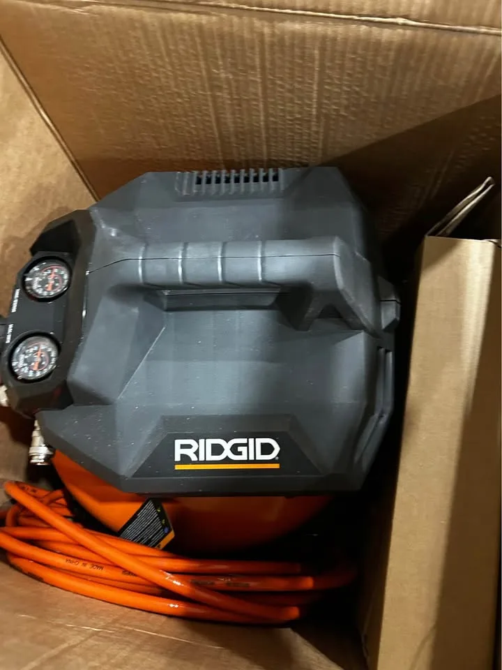 RIDGID 6 gallon compressor and 2-1/8 inch Brad nailer combo kit image indicator(4)