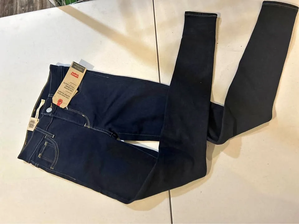 Brand new Levi’s jeans size 23x30 NWT