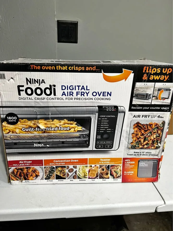 Ninja Foodi air fryer FOLD AWAY oven. Perfect for small counter