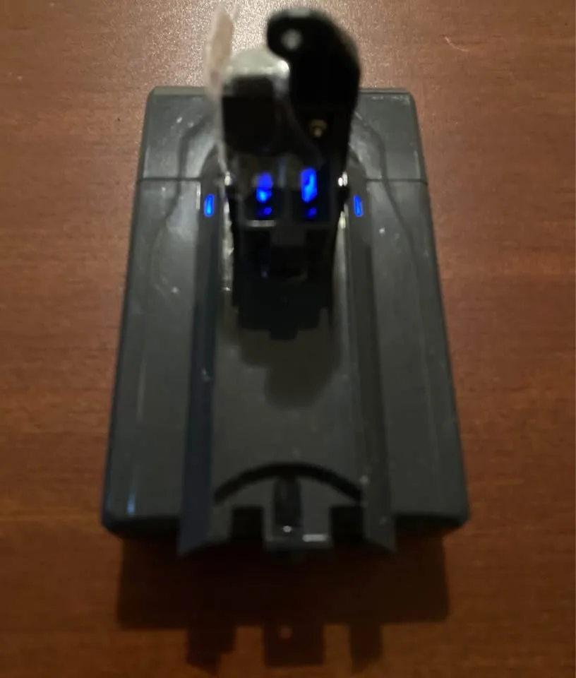 Replacement for Dyson V6 Battery 4500Ah 21.6v DC58 DC59 DC61 DC6 image indicator(4)