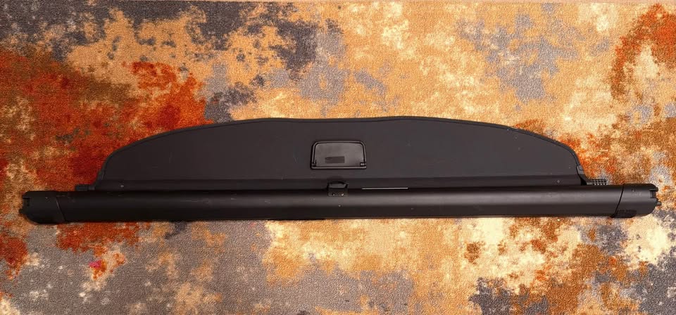 Mercedes-Benz GLB Cargo Cover (2020–2024) · OEM · Black - photo 2