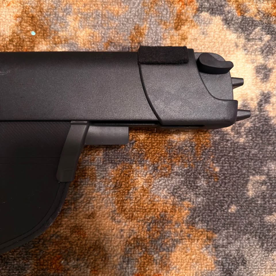 Mercedes-Benz GLB Cargo Cover (2020–2024) · OEM · Black - photo 3