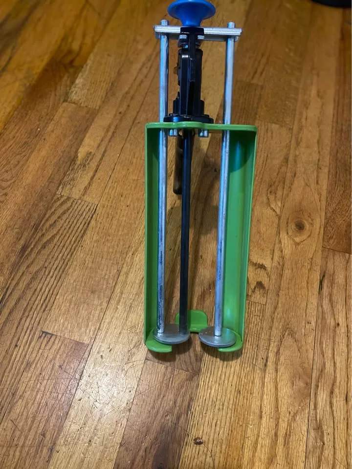 Epoxy Gun 200 mL/6.75 fl oz (2:1 Mix Ratio) Dual Component Adhes image indicator(5)