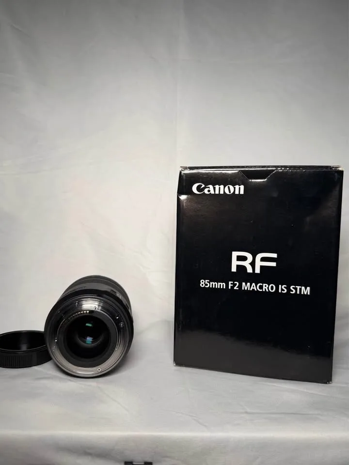 Canon RF 85mm f2 Macro Lens image indicator(3)