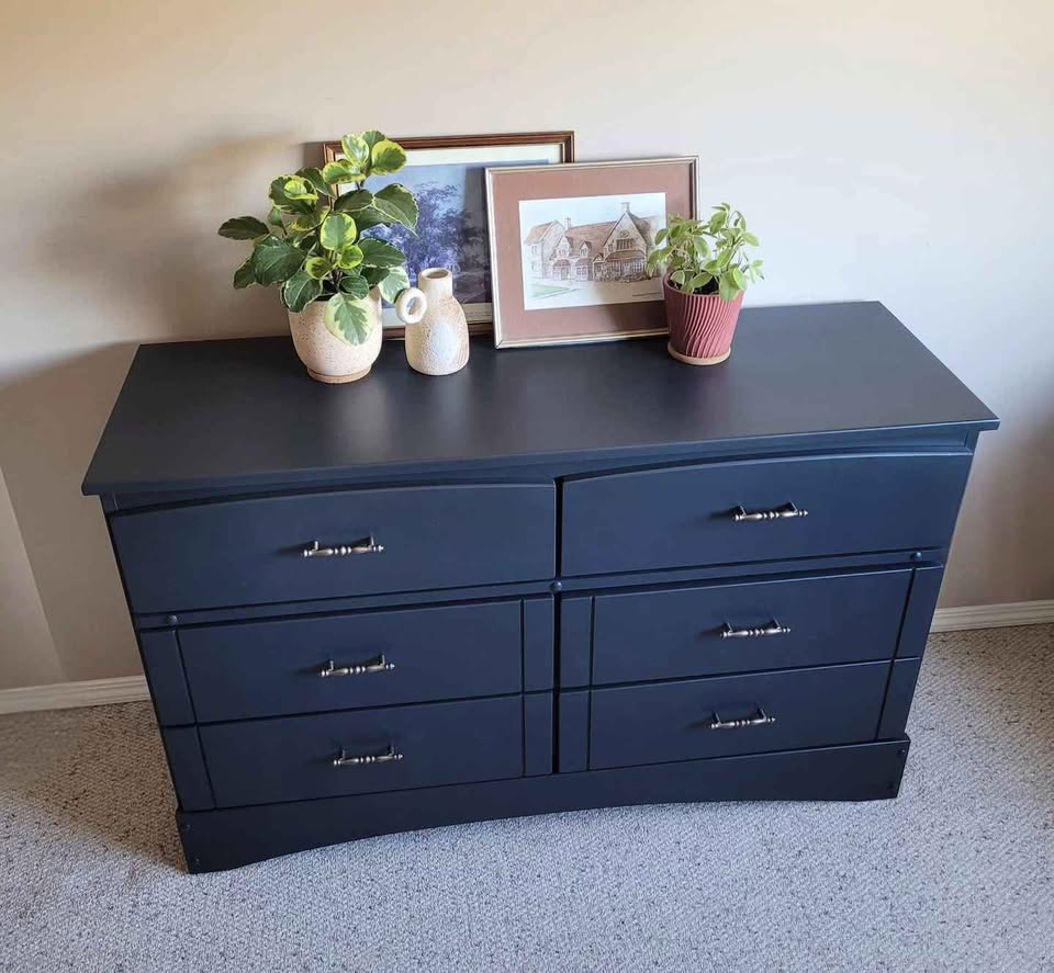 Elegant Refinished Dresser - photo 2