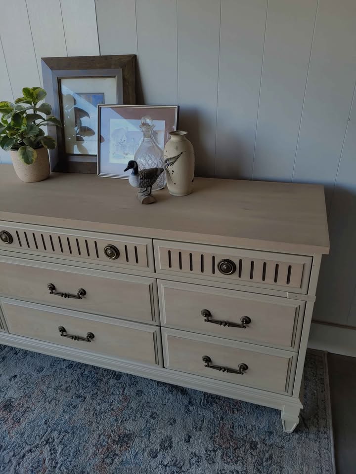 Beautiful Refinished Dresser (FREE DELIVERY) - photo 3
