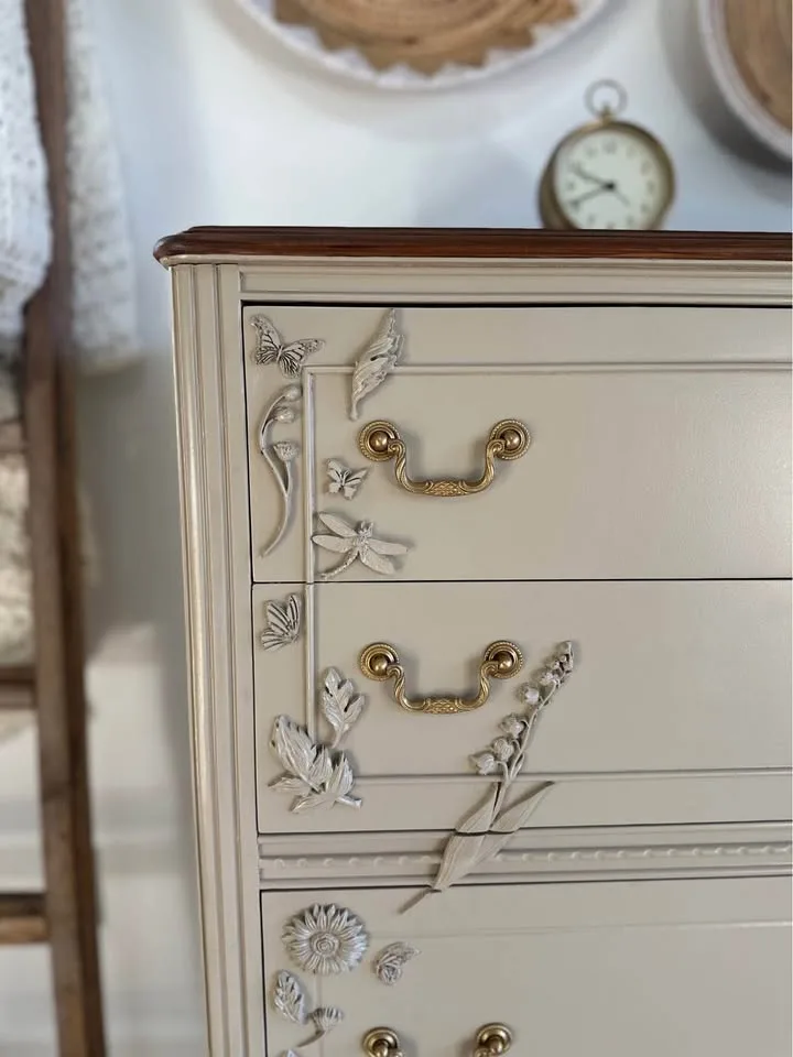 Gorgeous Refinished Antique Small Griege Dresser image indicator(3)