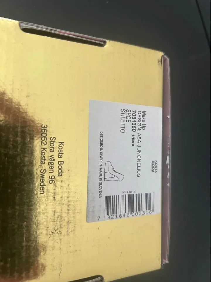 Kosta Boda Shoe Decorative image indicator(5)