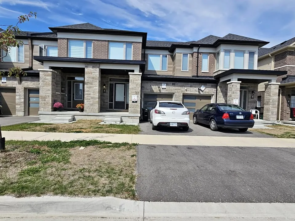 2 Beds 1.5 Baths Apartment