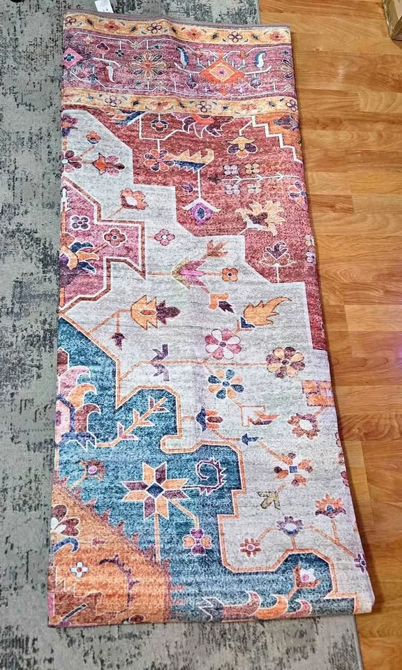vintage-style area rug. thumbnail