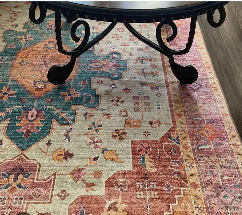 vintage-style area rug. image indicator(5)