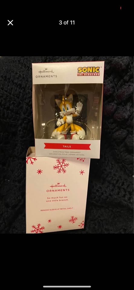 Hallmark Sonic The Hedgehog Ornament - photo 2