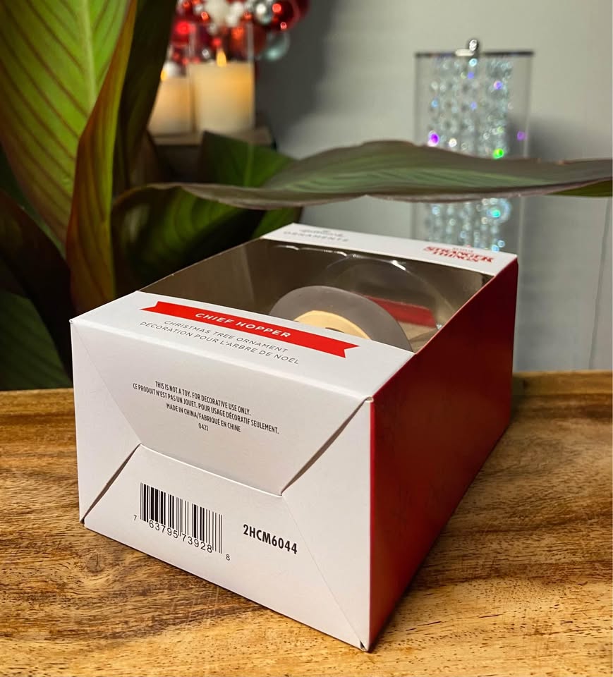 BRAND NEW: Hallmark Christmas Tree Ornament - Netflix Stranger T - photo 3