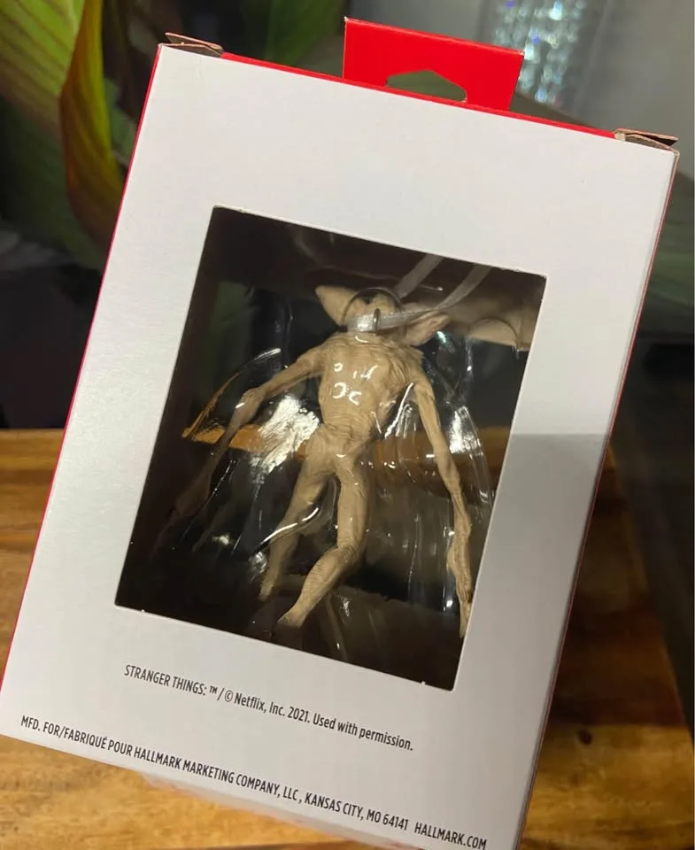 Hallmark Christmas Tree Ornament - Stranger Things - Demogo image indicator(2)