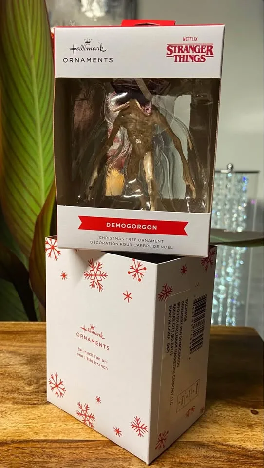 Hallmark Christmas Tree Ornament - Stranger Things - Demogo image indicator(3)