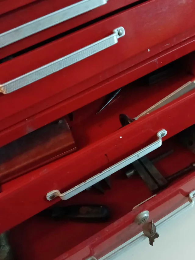 Machinist Tool Chest with some tools image indicator(4)