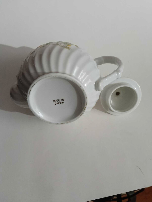 Floral Teapot - photo 2
