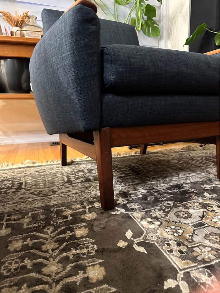 R. Huber accent chair - photo 5