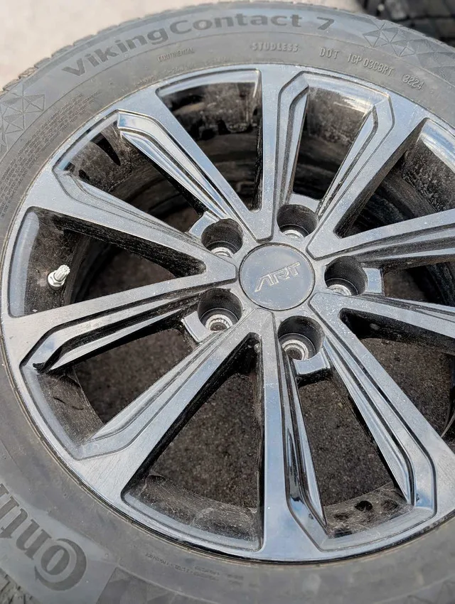 Used Twice Only! Continental Winter Tires+Alloy Rims+Tpms Sensor image indicator(4)