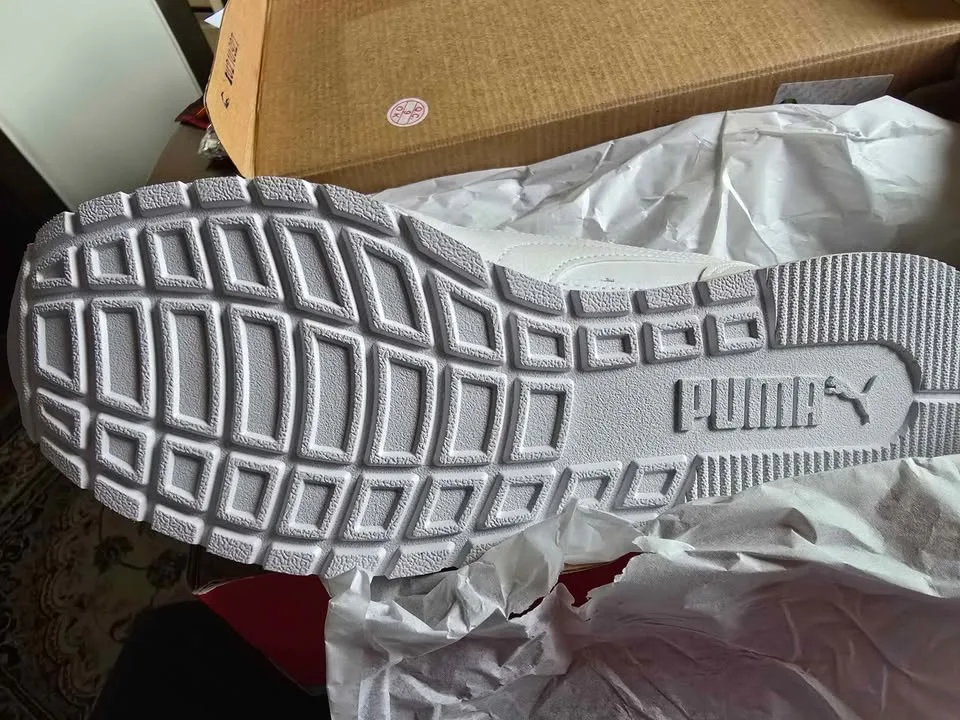 NEW - Puma Men's ST Runner v3L Leather Sneakers image indicator(4)