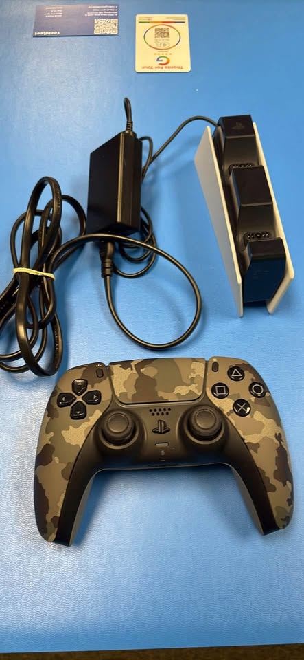 PS5 Slim Disc With 1 Controller - photo 3