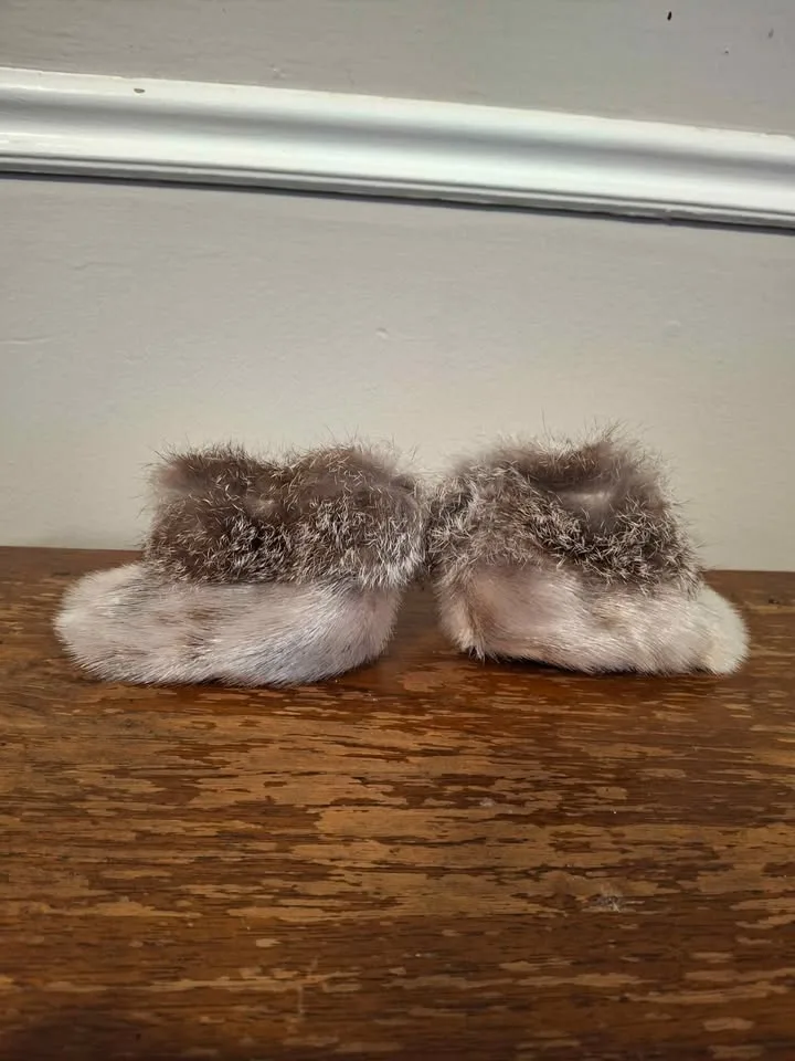 Real fur baby boots image indicator(4)