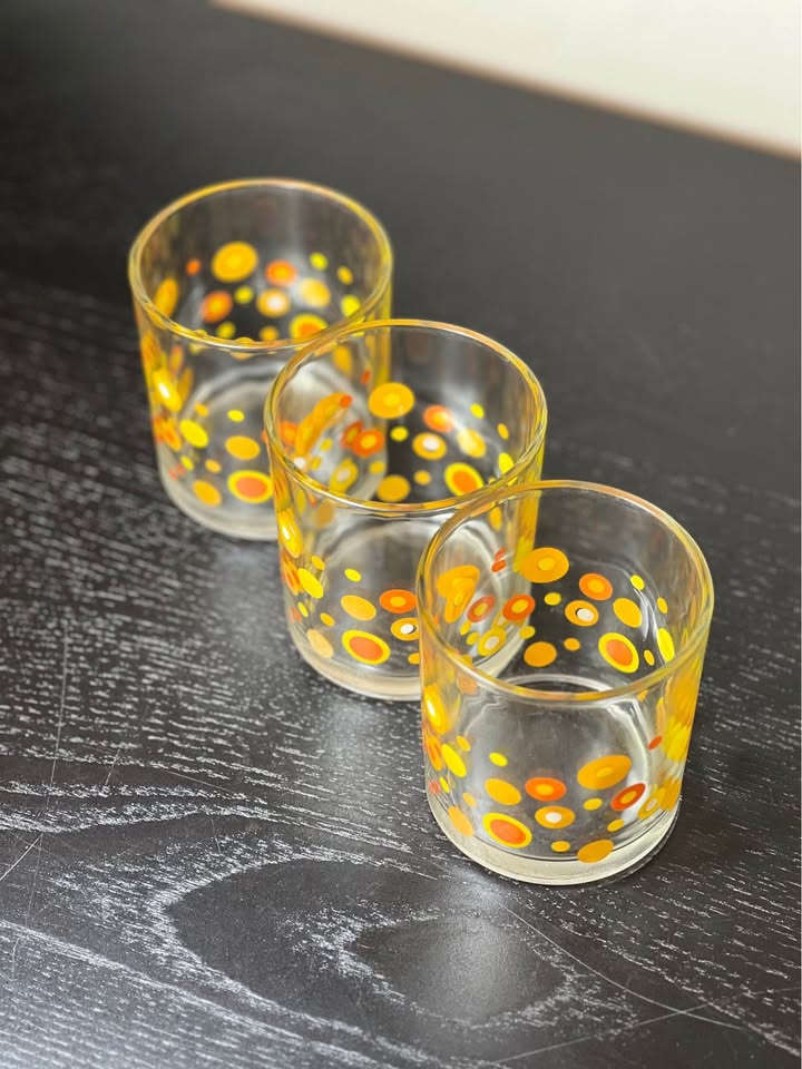 1970s Mod Polka Dot Glasses - Set of 3 - photo 2