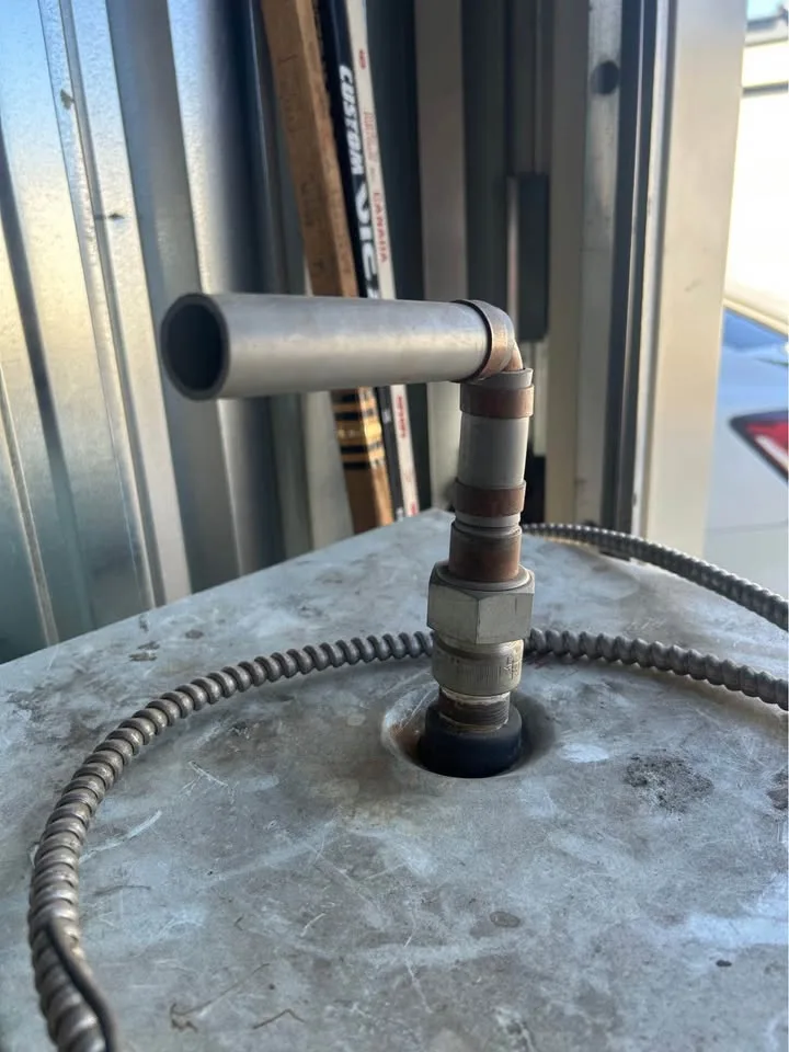 John Wood 30-Gallon Electric Hot Water Tank image indicator(3)