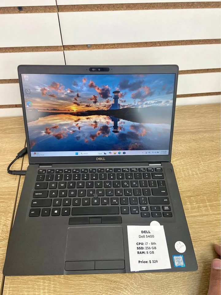 Dell Latitude 5400 with i7 processor thumbnail