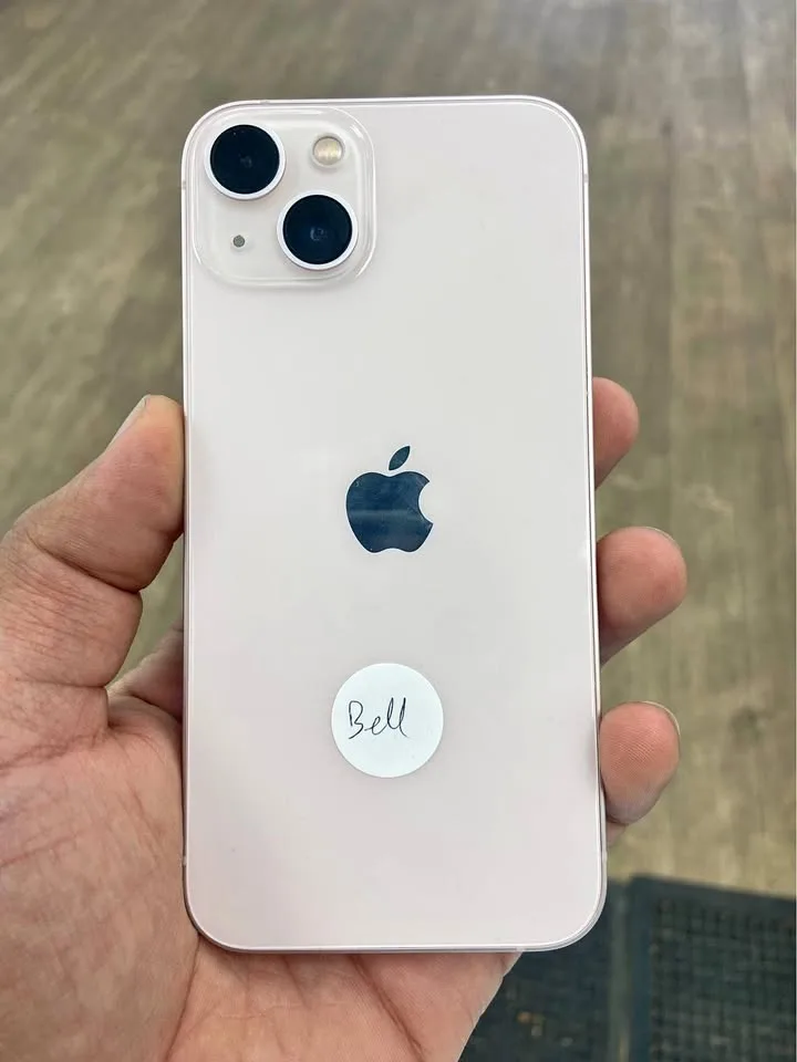 iPhone 13 128GB - Bell/Lucky - Excellent Condition thumbnail
