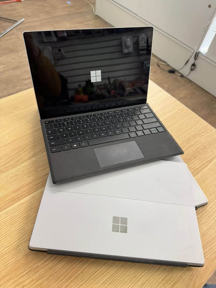 Microsoft Surface Pro 5 | 2 in 1 | with warranty - photo 2